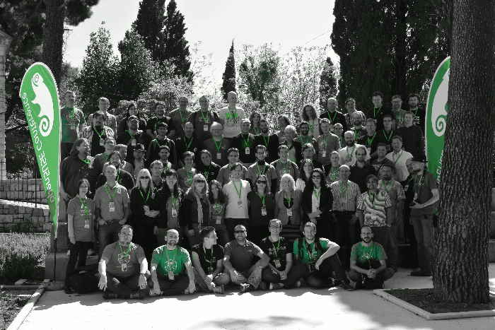 openSUSE 会议人群